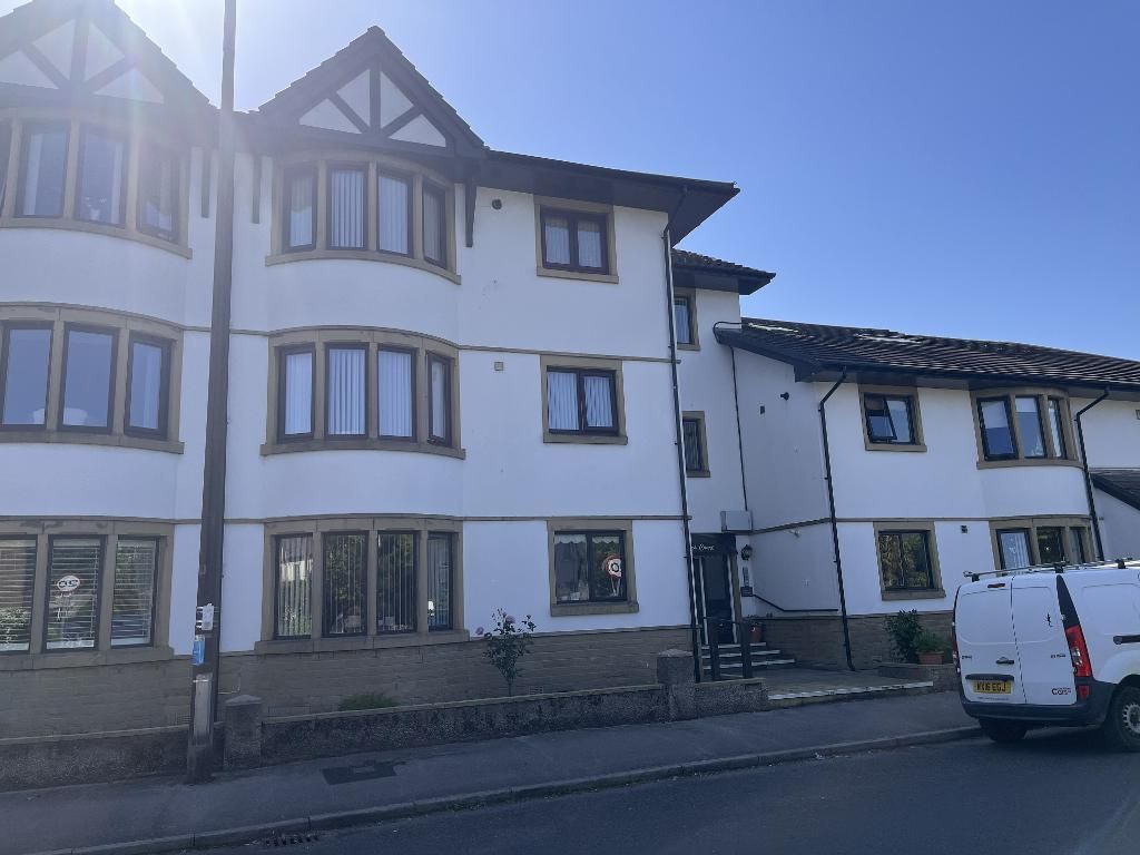 Property photo 1 of 13 External