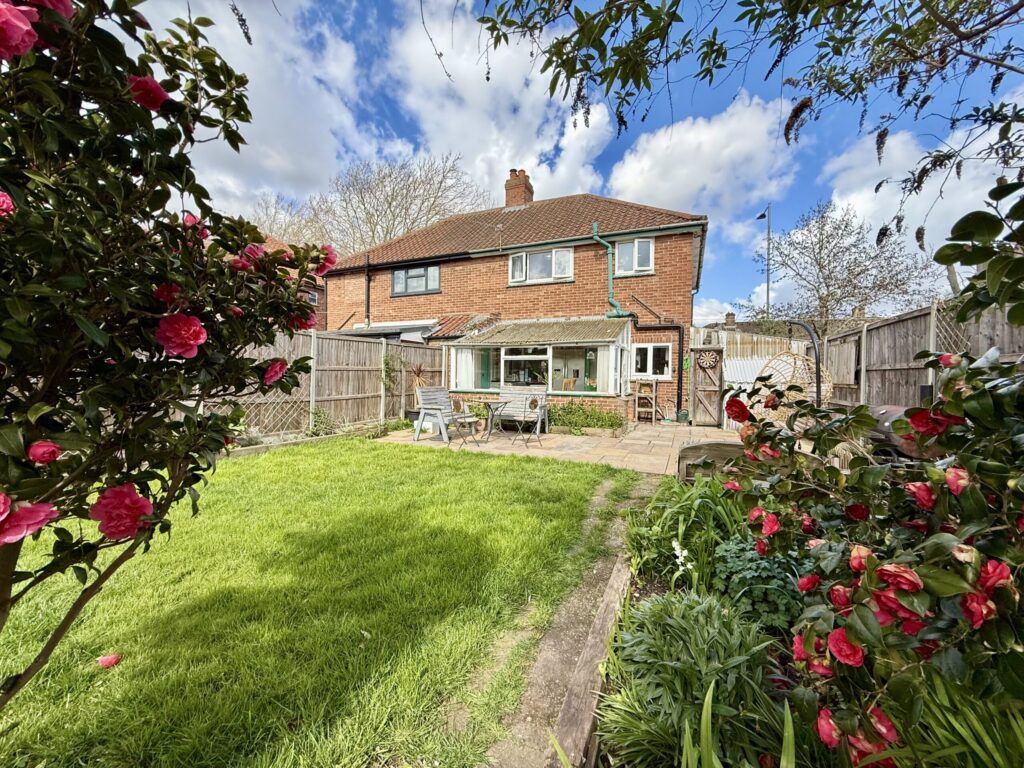 Property photo 1 of 28