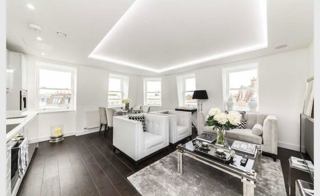 Property photo 1 of 5