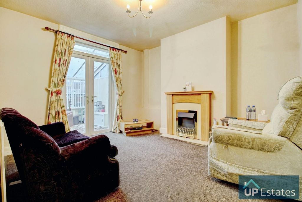 Property photo 3 of 18