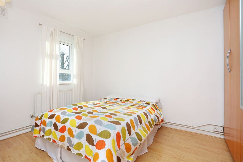Property photo 3 of 8