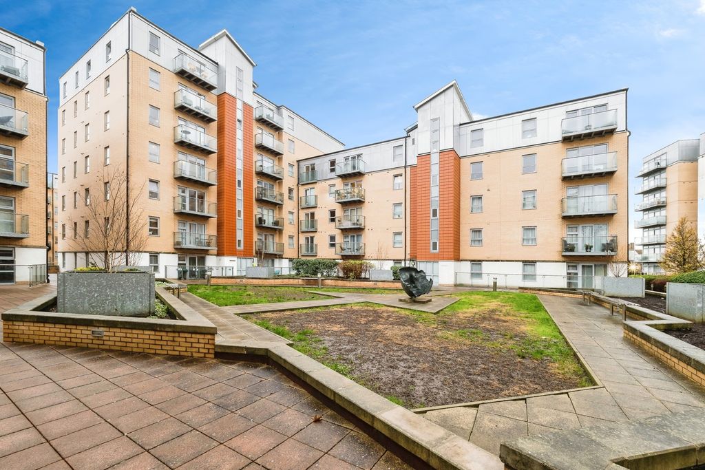 Property photo 1 of 20 Pbox-Img.Jpg