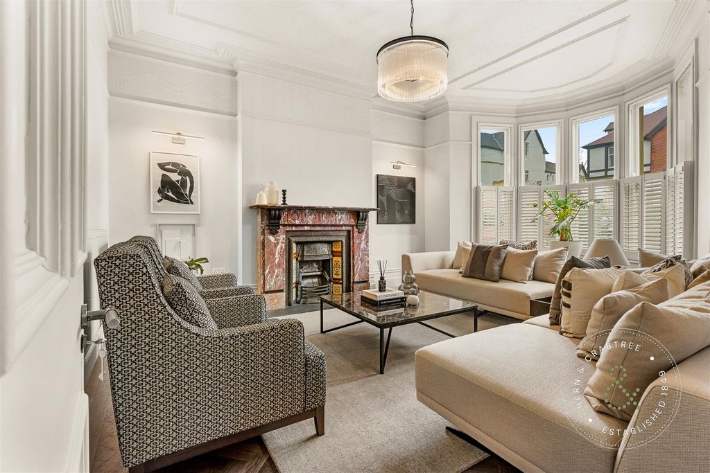 Property photo 2 of 92 Palace Road-54.Jpg
