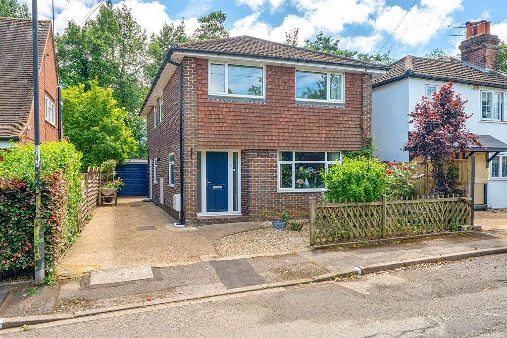 Property photo 1 of 12