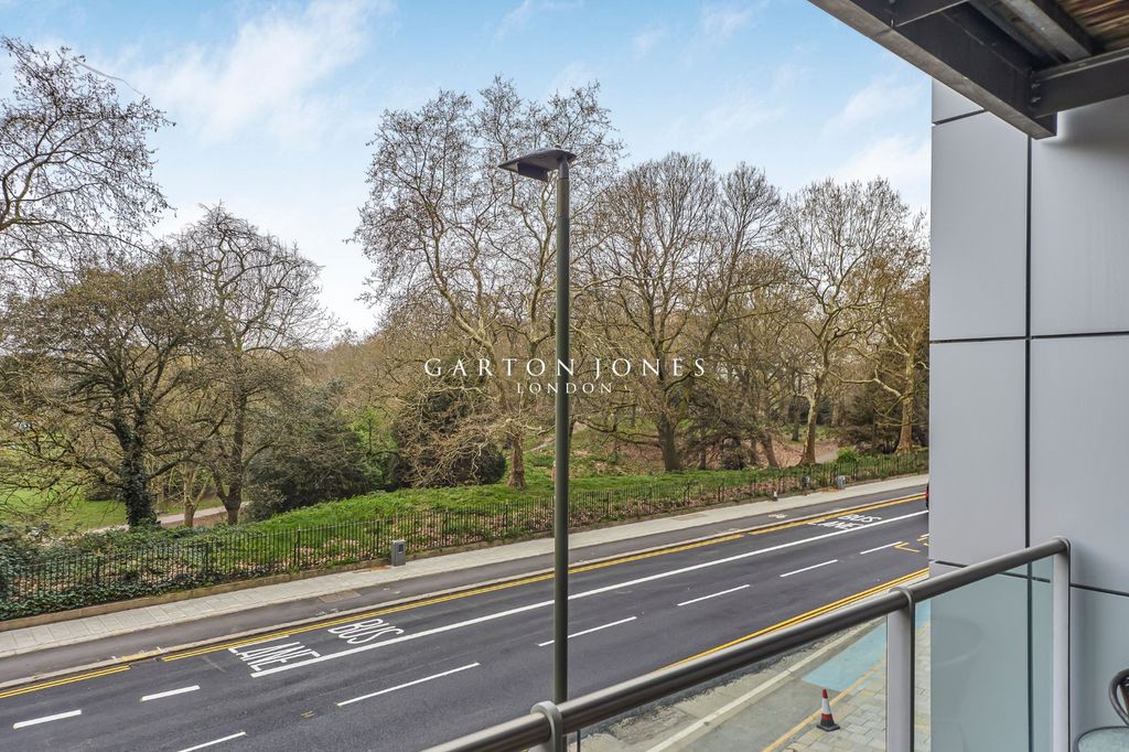 Property photo 2 of 13 Picture No. 08