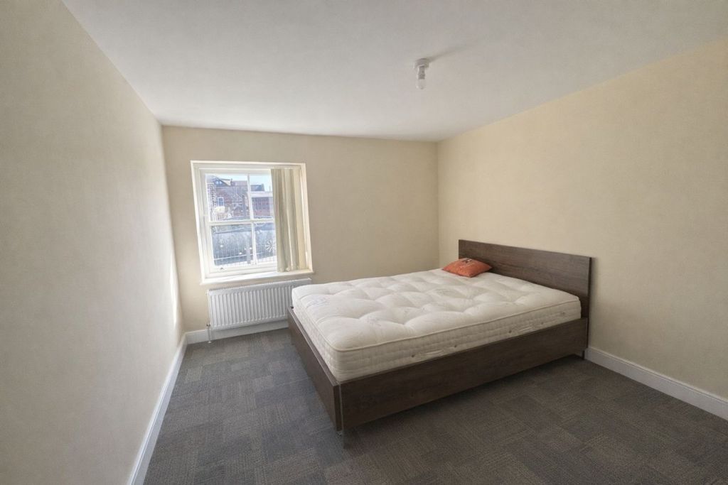 Property photo 2 of 4