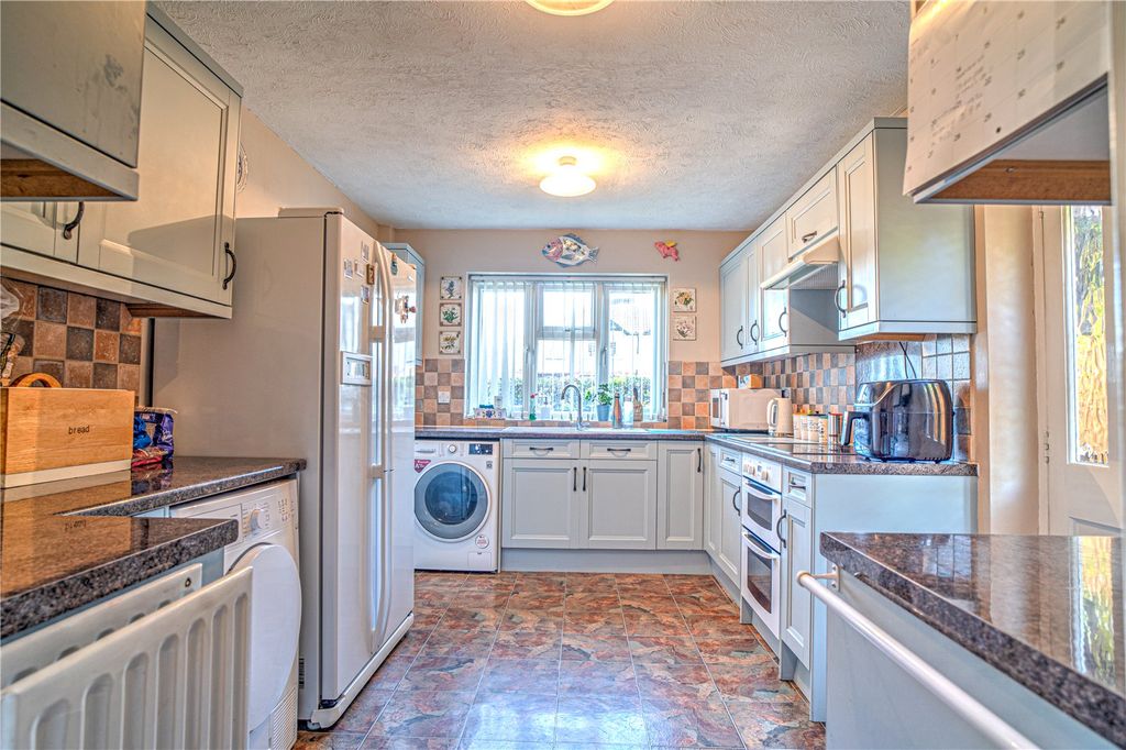 Property photo 2 of 13 Picture No. 02