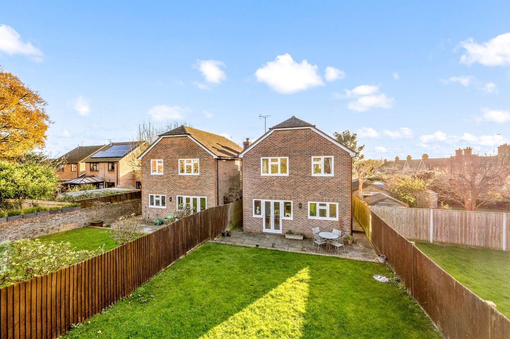 Property photo 1 of 24