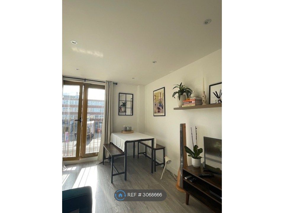 Property photo 2 of 6 Dining Area