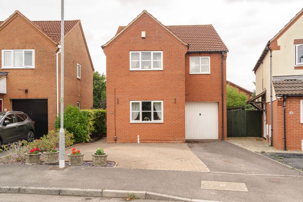 Property photo 1 of 21 25