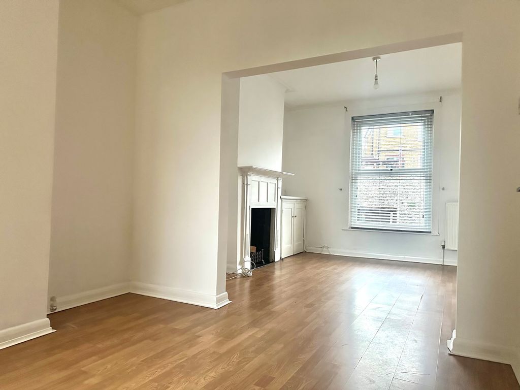 Property photo 2 of 11 Picture 2