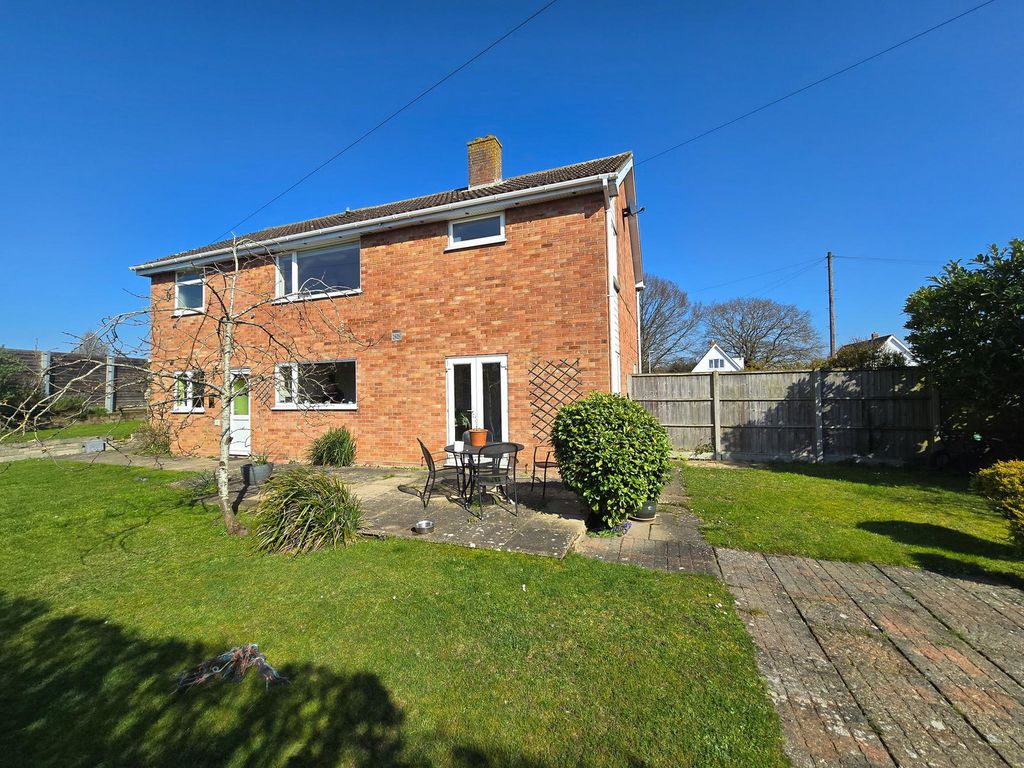 Property photo 3 of 31