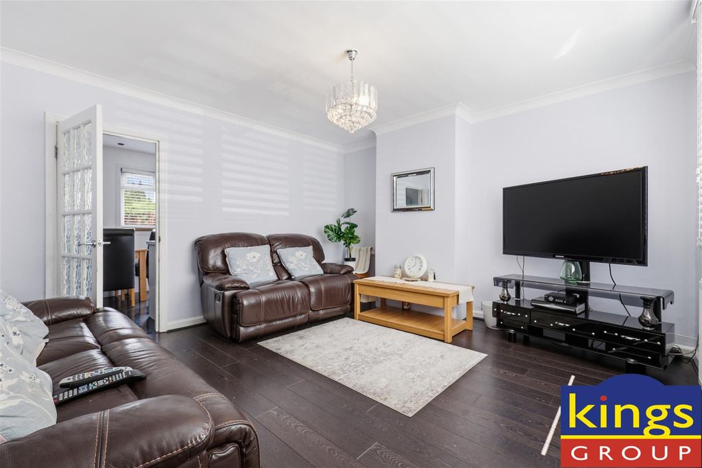 Property photo 2 of 21