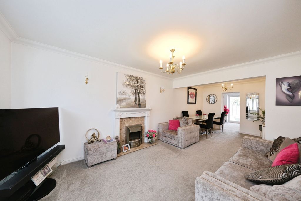 Property photo 2 of 18 Dscf5991