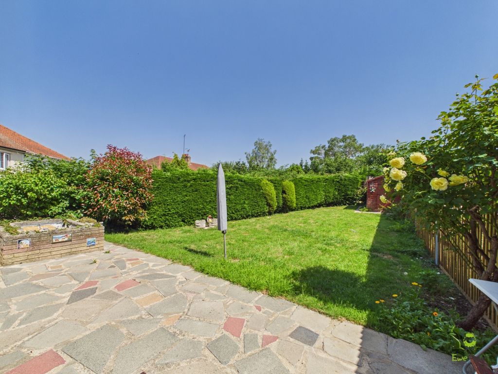 Property photo 1 of 16 Presented By Clinton At Ewemove Bexleyheath And Da