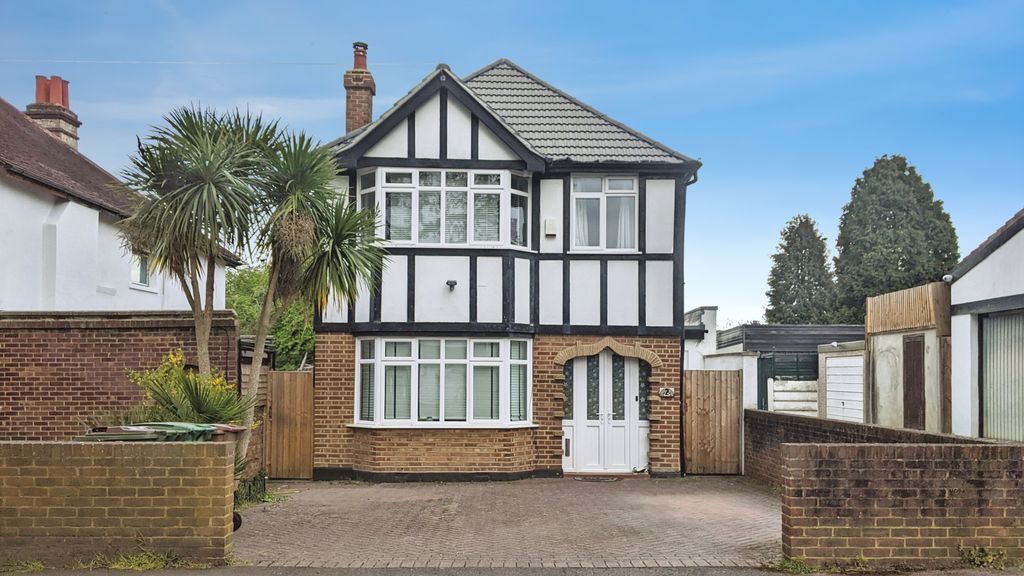 Property photo 2 of 9 Exterior