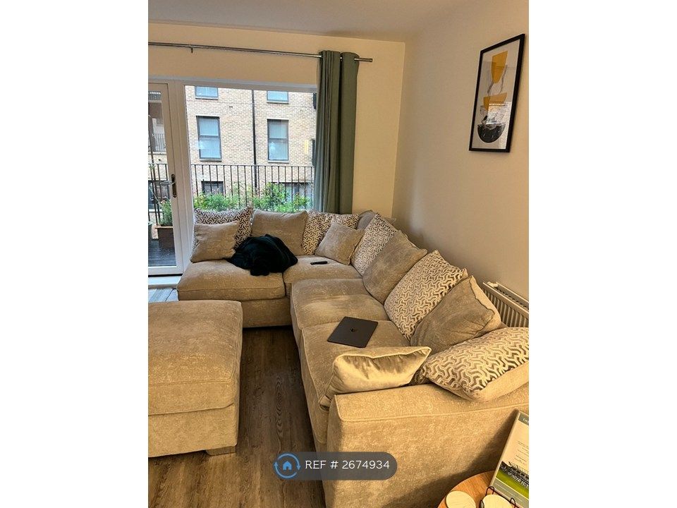 Property photo 2 of 8