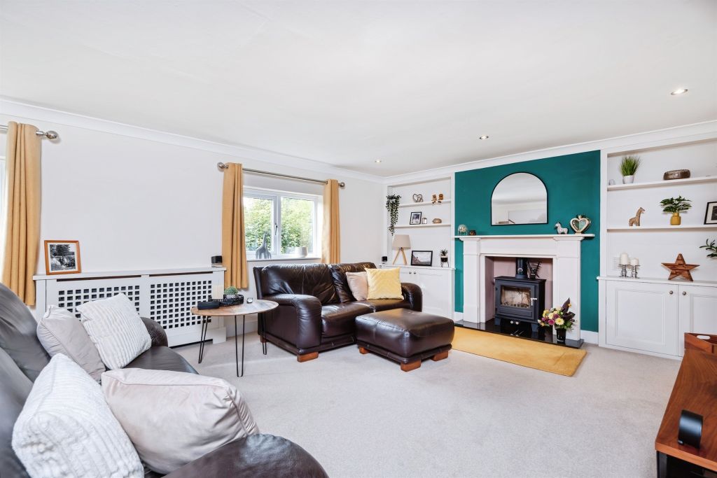 Property photo 3 of 20