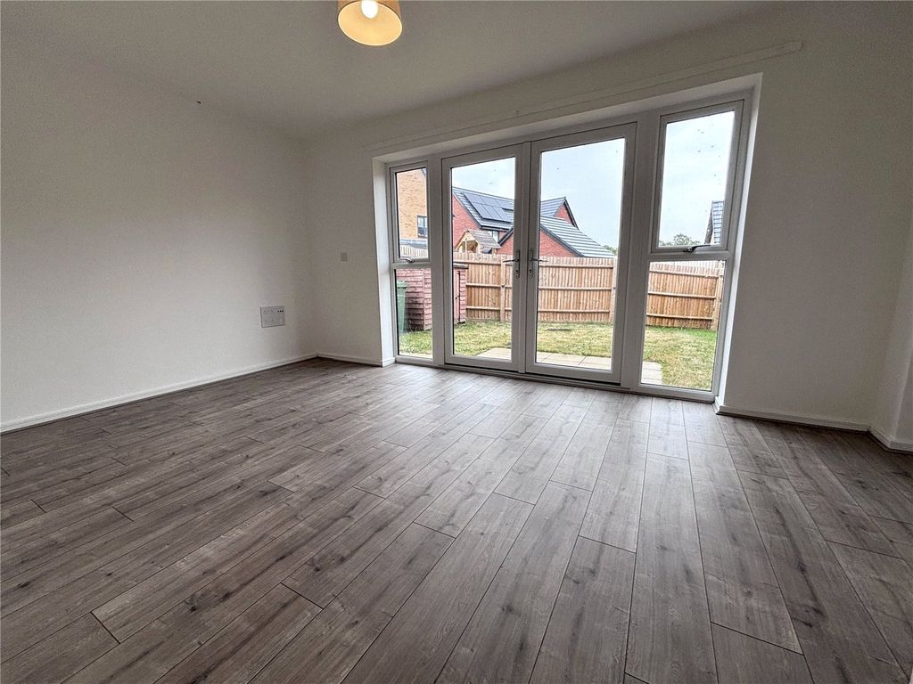 Property photo 3 of 9 Picture No. 05