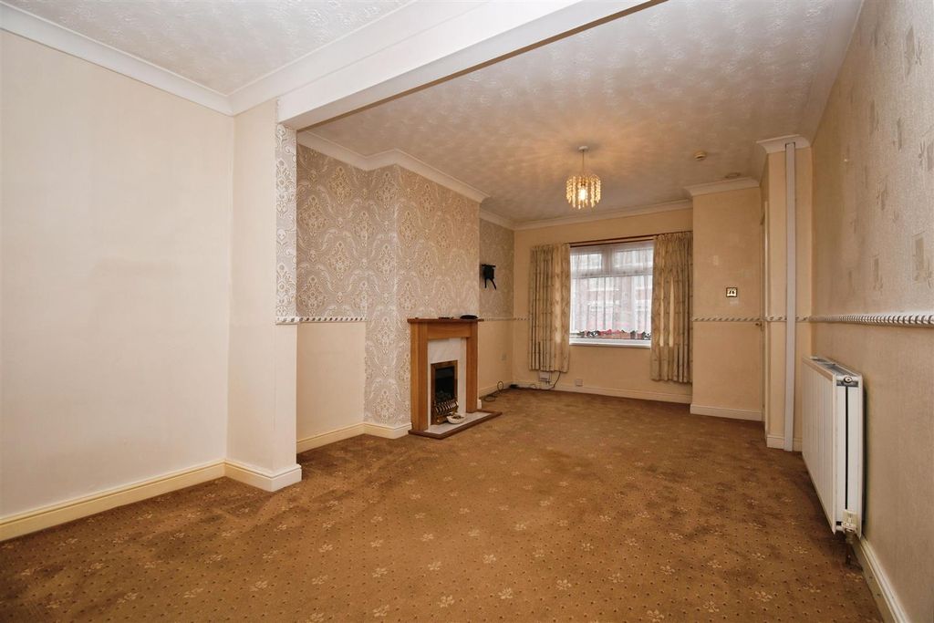 Property photo 2 of 14 Open Plan Lounge / Dining Room