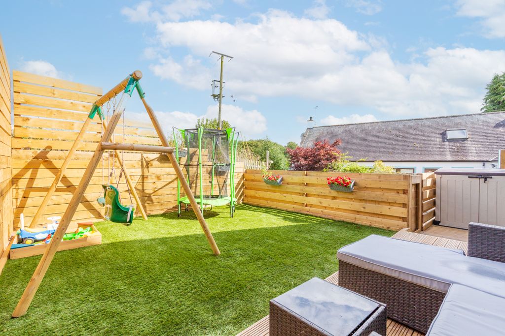 Property photo 2 of 30 Outdoor Space