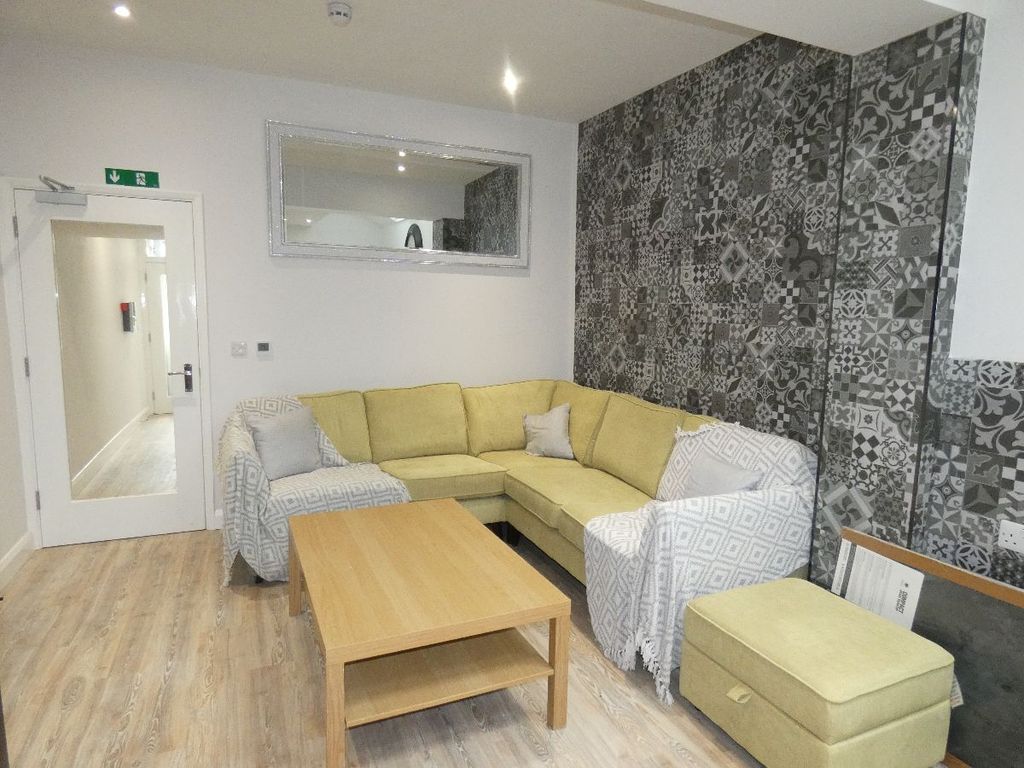 Property photo 3 of 30