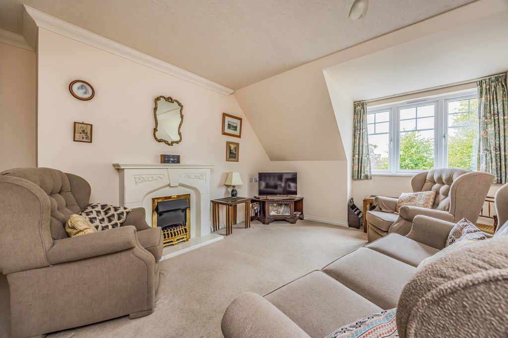 Property photo 3 of 18 Photo 7