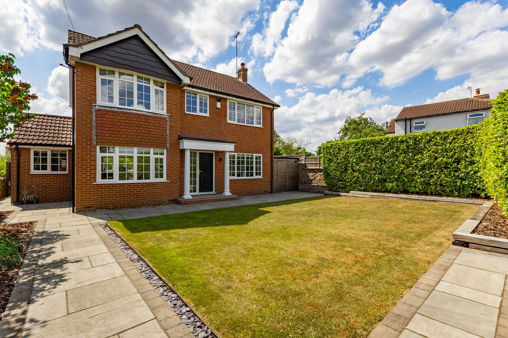 Property photo 1 of 35