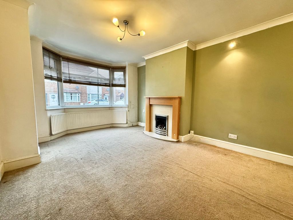 Property photo 3 of 25