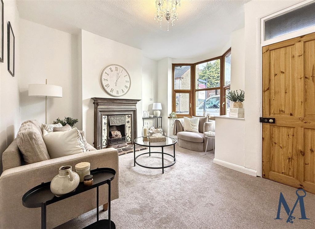 Property photo 2 of 24 Living Room