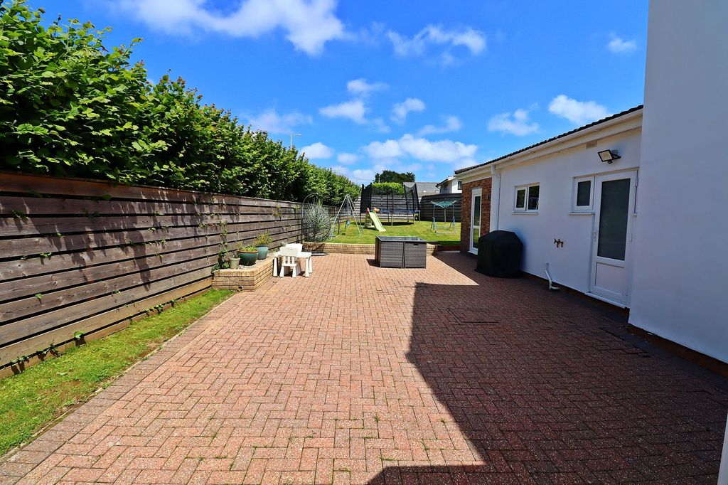 Property photo 2 of 37 Rear Garden