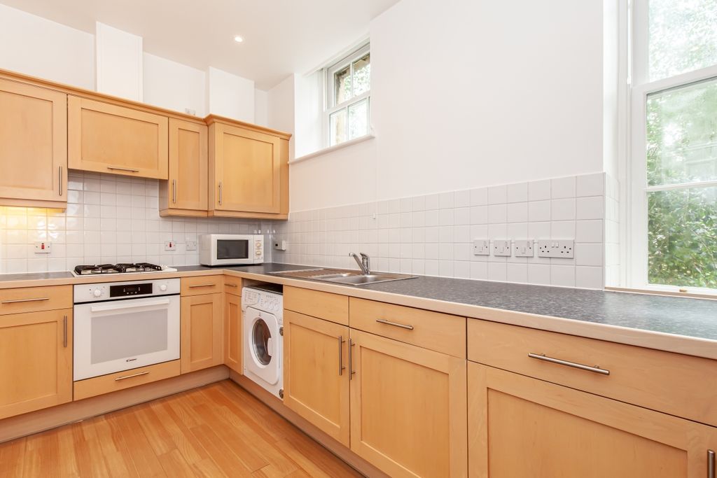 Property photo 2 of 7 166095