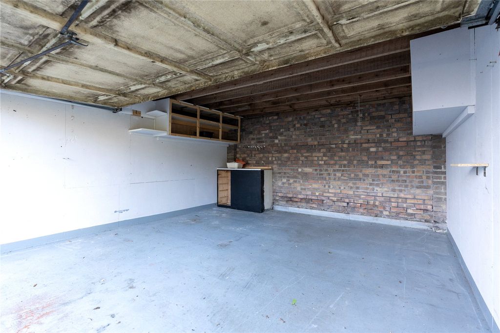 Property photo 3 of 6 Picture No. 02