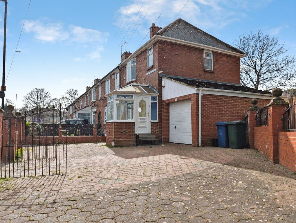 Property photo 2 of 11 Photo 8