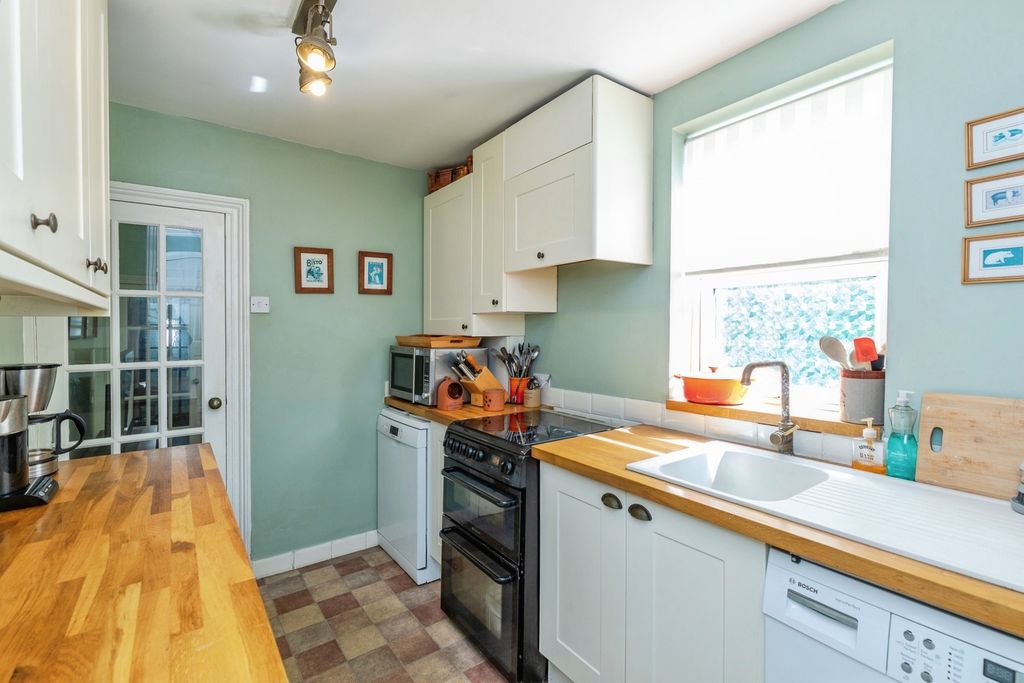 Property photo 2 of 15 Pbox-Img.Jpg