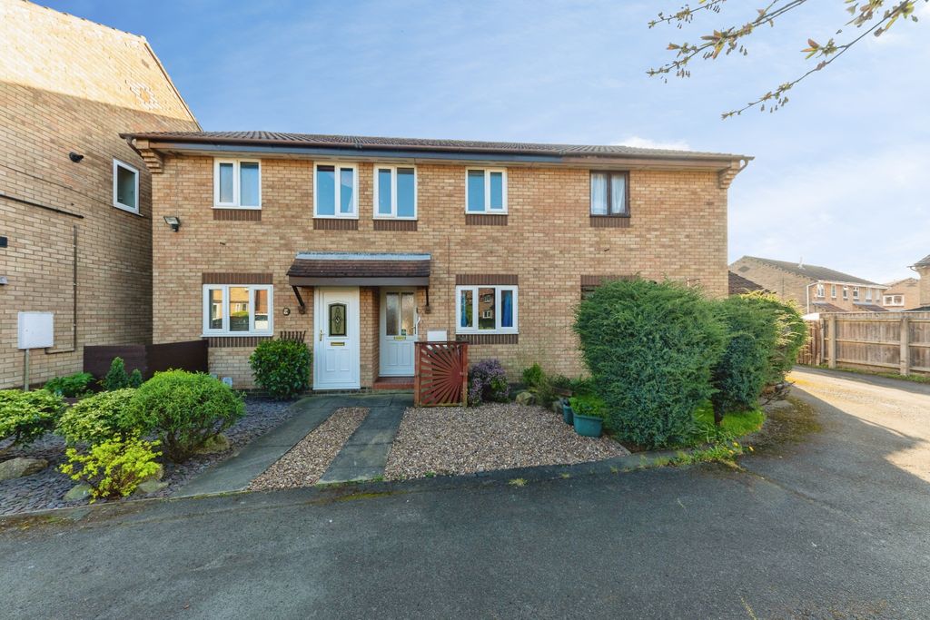 Property photo 2 of 13