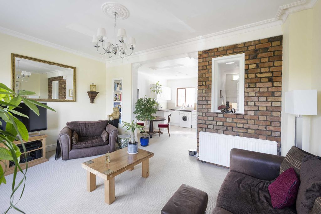 Property photo 1 of 13 Image 1