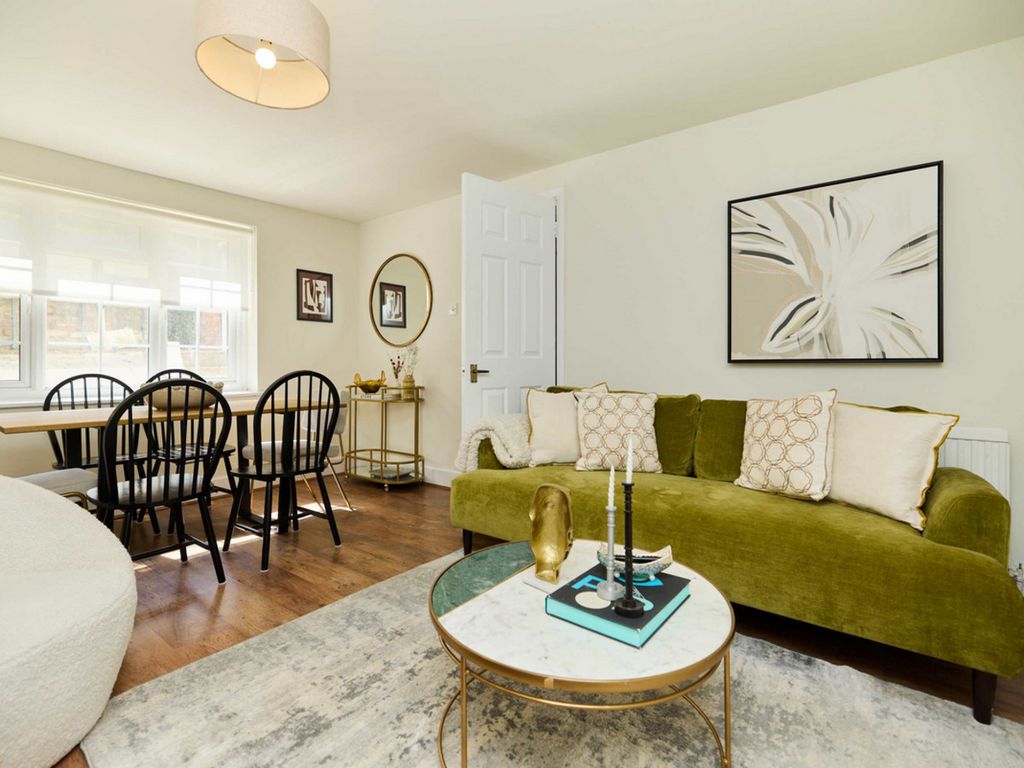 Property photo 1 of 27