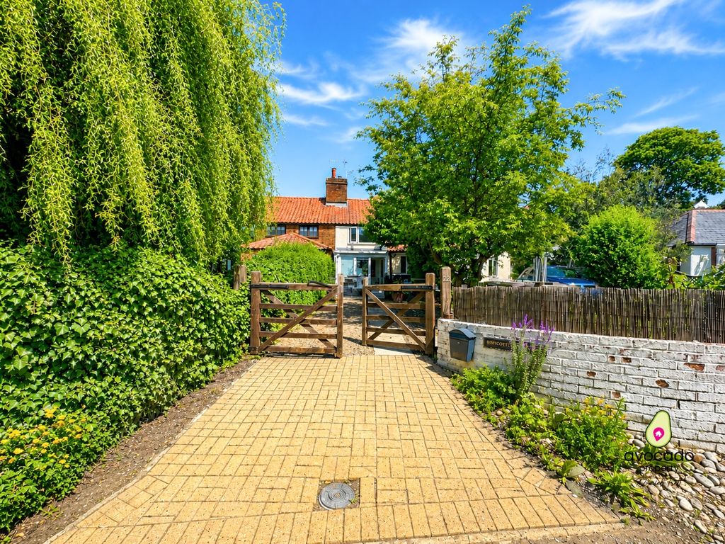 Property photo 2 of 19 5144442