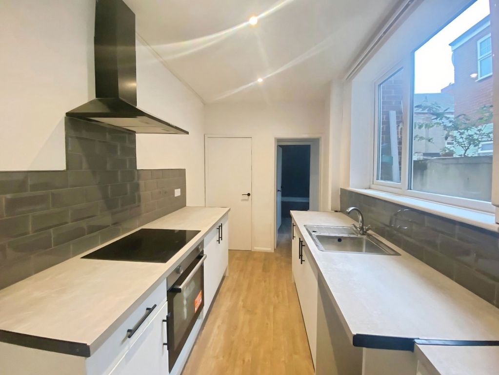 Property photo 1 of 17 4684890