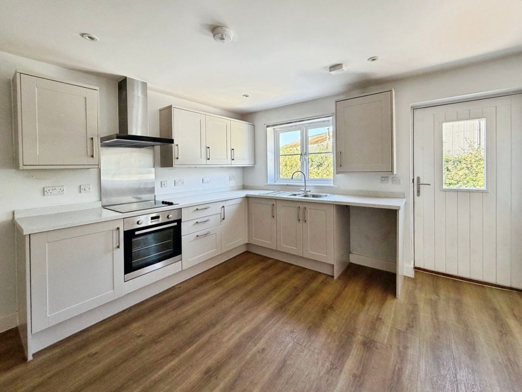 Property photo 3 of 18 5344416
