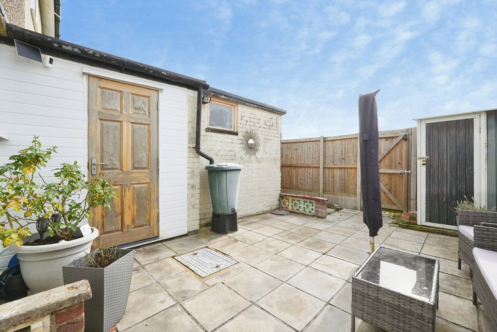 Property photo 3 of 22 Pbox-Img.Jpg