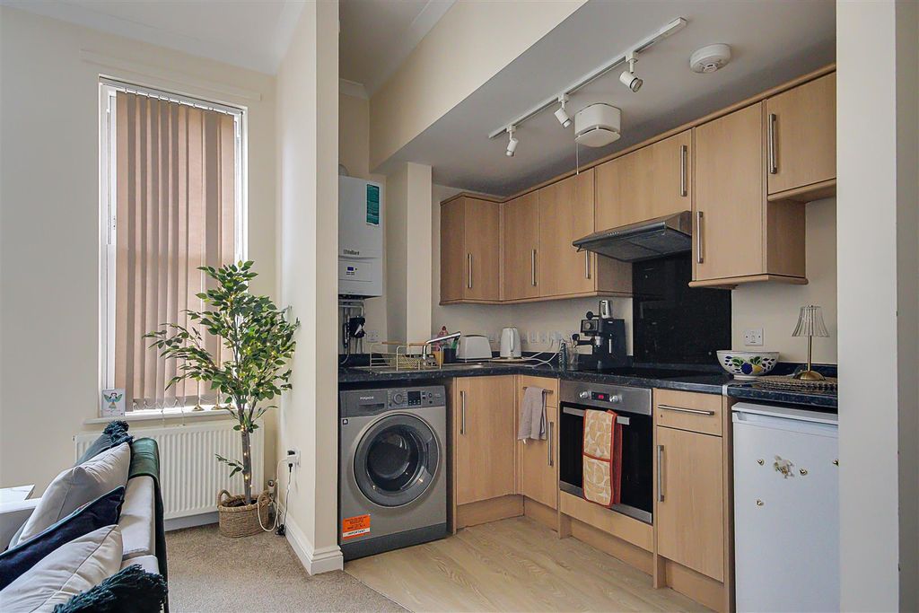 Property photo 3 of 9 Img_1647-Img_1649.Jpg
