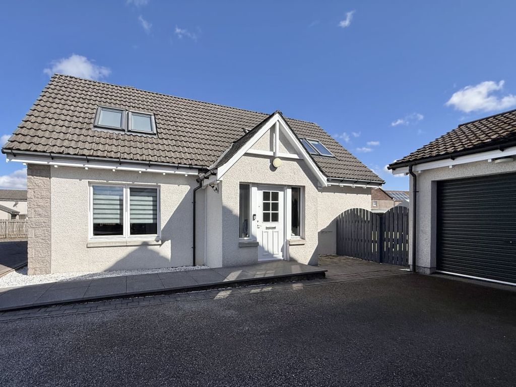 Property photo 1 of 23