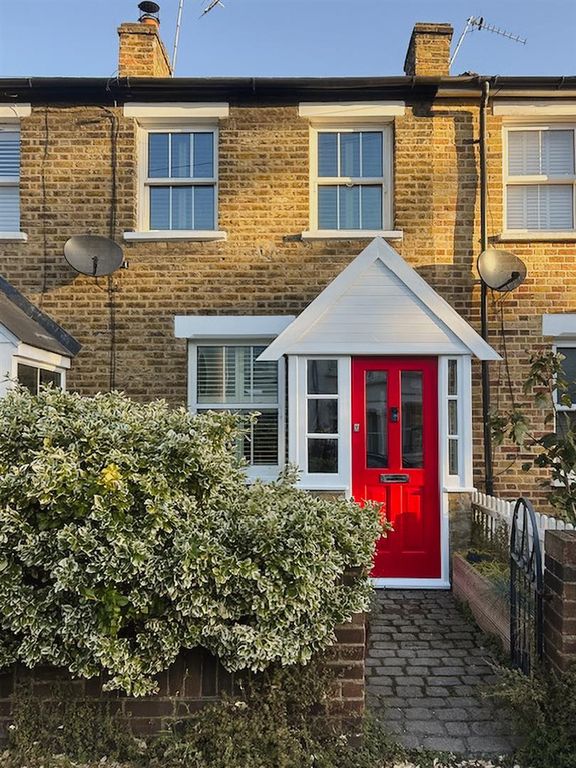 Property photo 3 of 24 Barclay Road E17