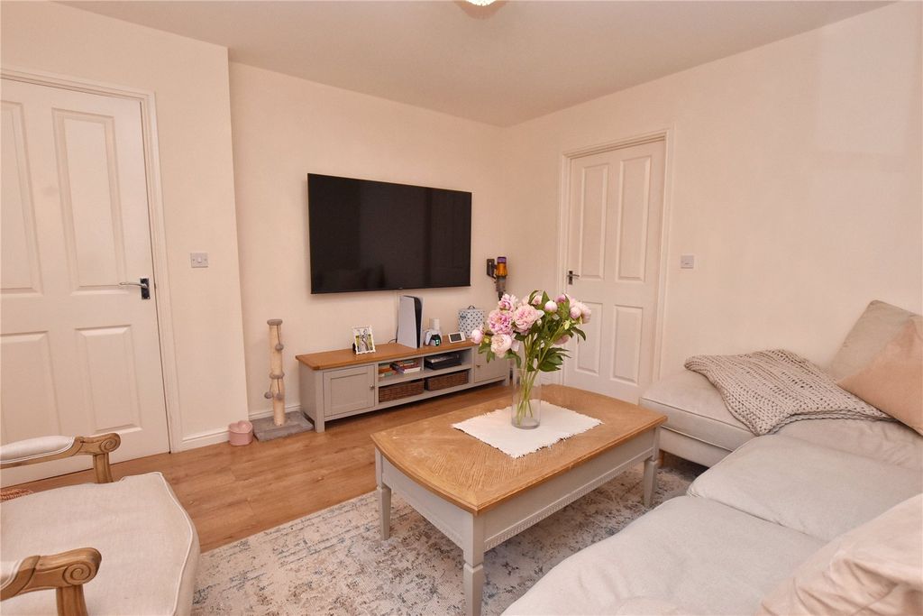 Property photo 3 of 18 Picture No. 38