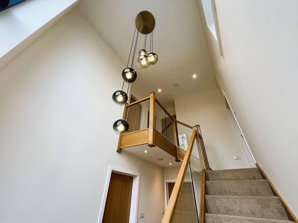 Property photo 3 of 25 Hallway
