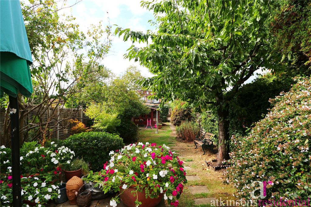 Property photo 3 of 21 Picture No. 12