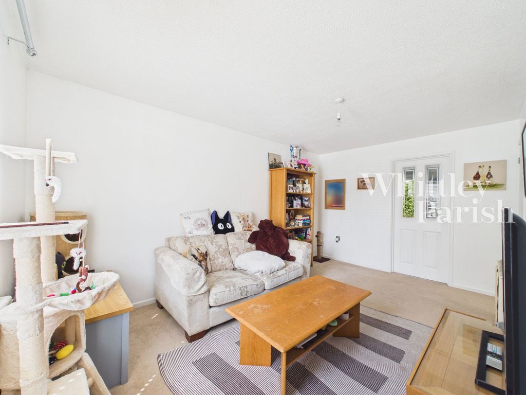 Property photo 3 of 13
