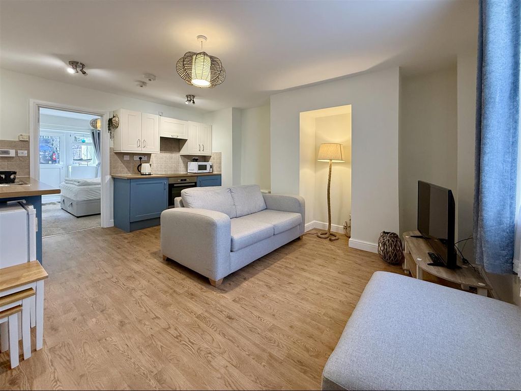 Property photo 2 of 14 Living Room.Jpg